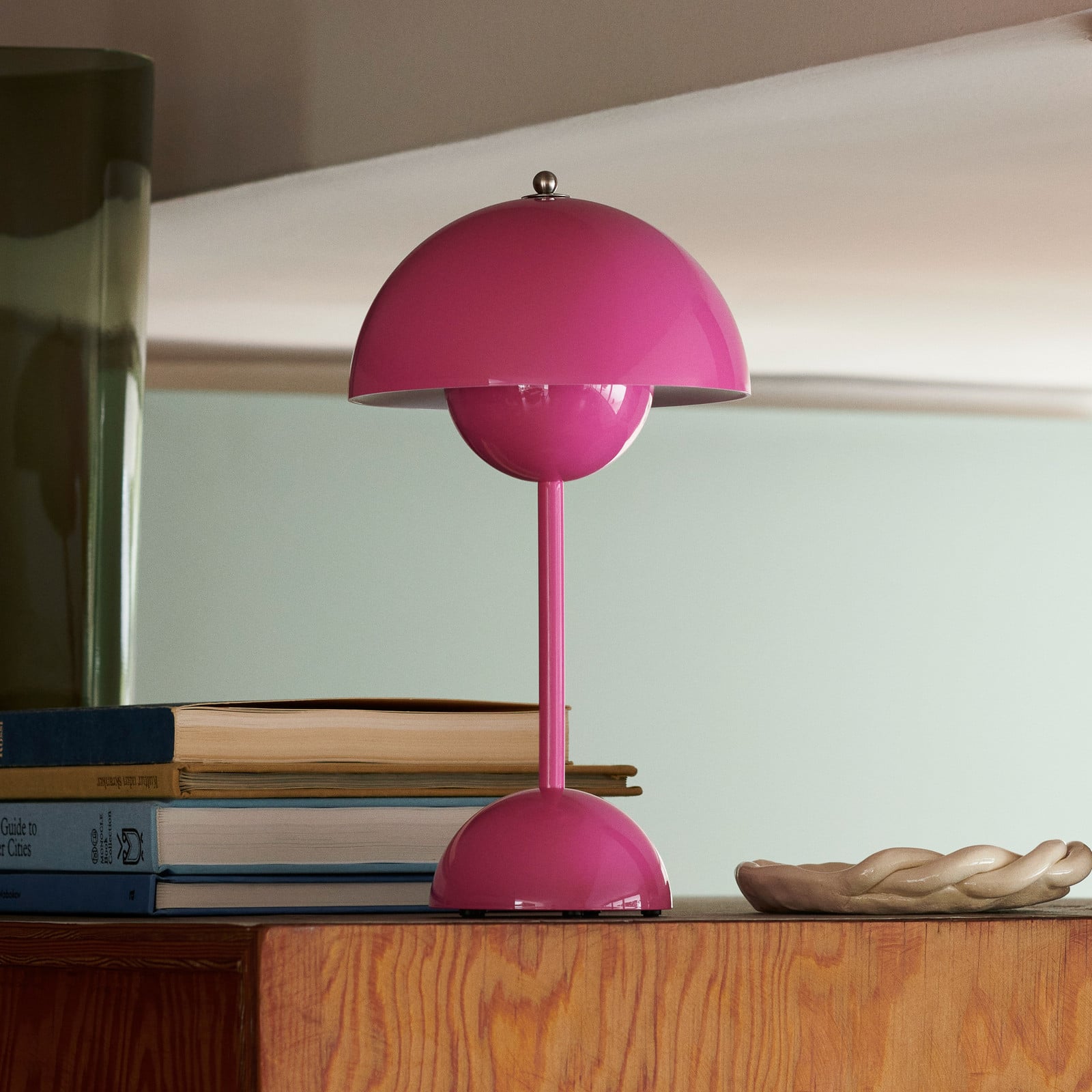 Flowerpot VP9 LED-akkukäyttöinen pöytävalaisin, pinkki